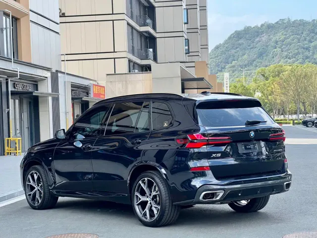BMW X5 — Фото автомобиля 5