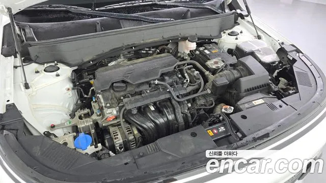 Hyundai Kona Kona (SX2) Бензин 2.0 2WD — Фото автомобиля 27