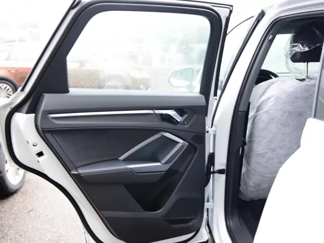 Audi Q3 — Фото автомобиля 14