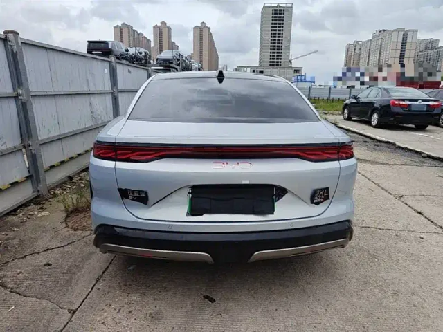 BYD Han L — Фото автомобиля 5