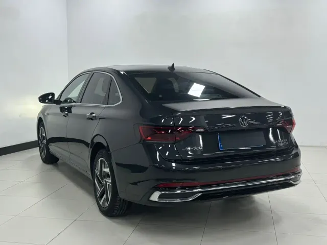 Volkswagen Sagitar — Фото автомобиля 6