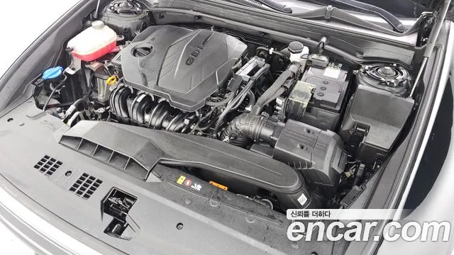 Hyundai Grandeur GN7 — Фото автомобиля 9