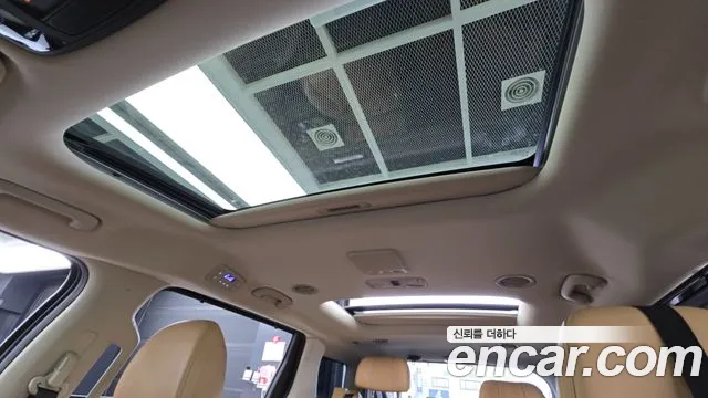 Kia Canival Carnival 4 поколение Дизель 7 мест Signature — Фото автомобиля 19