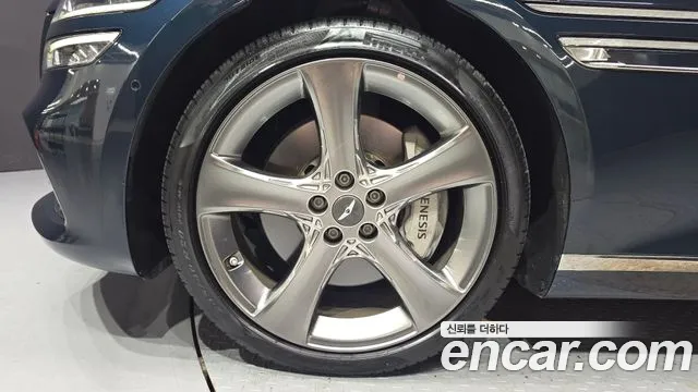 Genesis G80 RG3 — Фото автомобиля 4