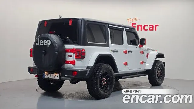 Jeep Wrangler — Фото автомобиля 2