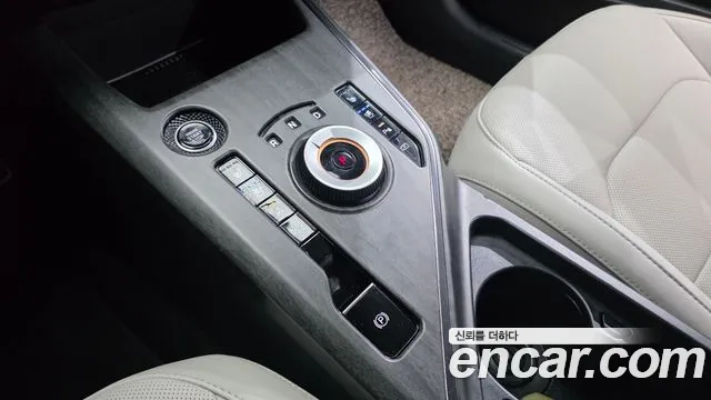 Kia Niro The All New — Фото автомобиля 9