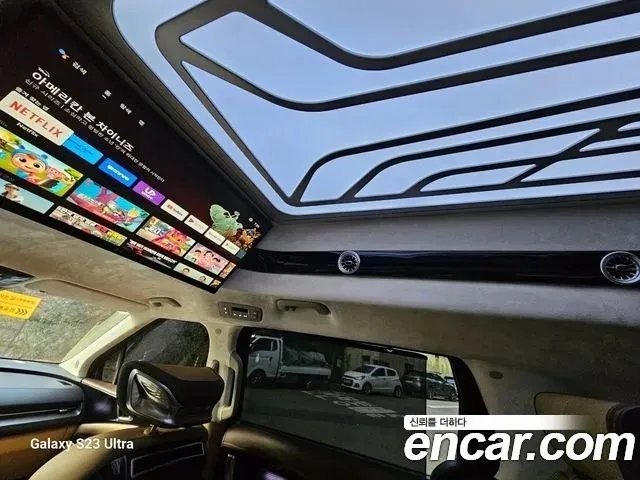 Kia Carnival Generation 4 — Фото автомобиля 14