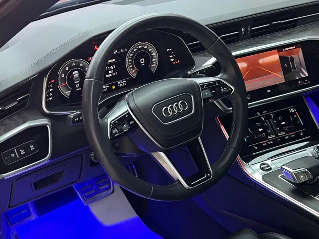 Audi A6L — Фото автомобиля 12