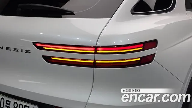 Genesis GV70 — Фото автомобиля 8