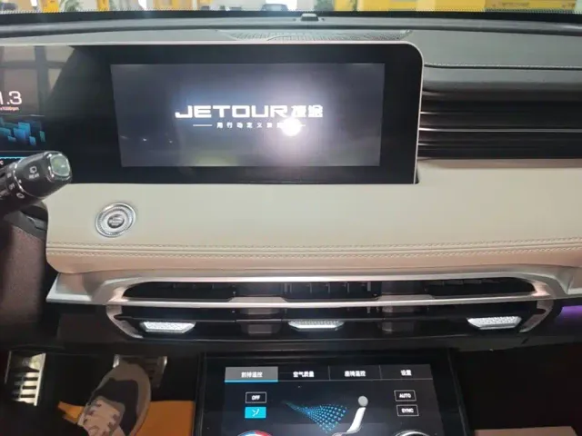 Jetour X70 — Фото автомобиля 12