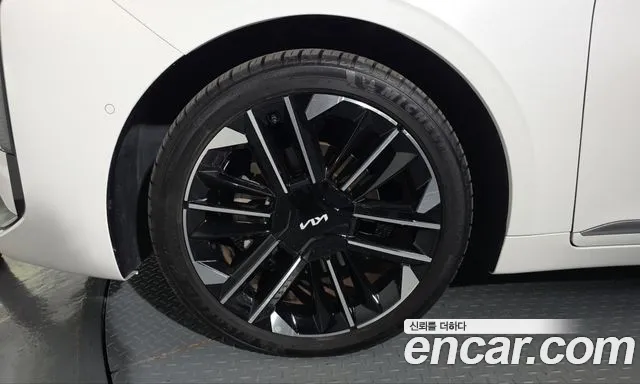 Kia K8 (New) Hybrid — Фото автомобиля 5