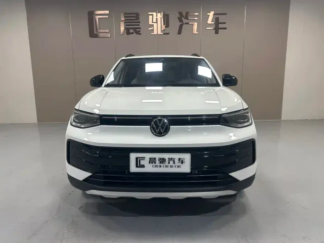 Volkswagen Tharu — Фото автомобиля 2
