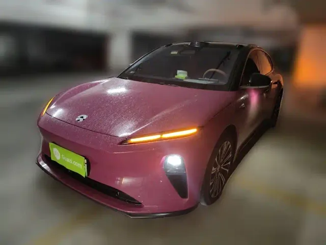 Фотография автомобиля — Nio ET5 Touring
