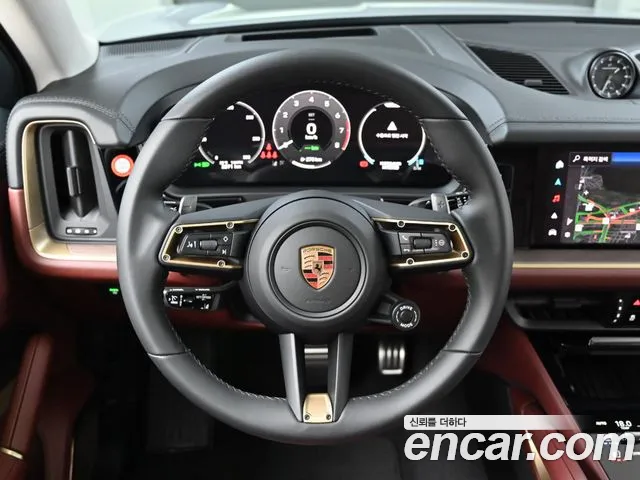 Porsche Cayenne — Фото автомобиля 13