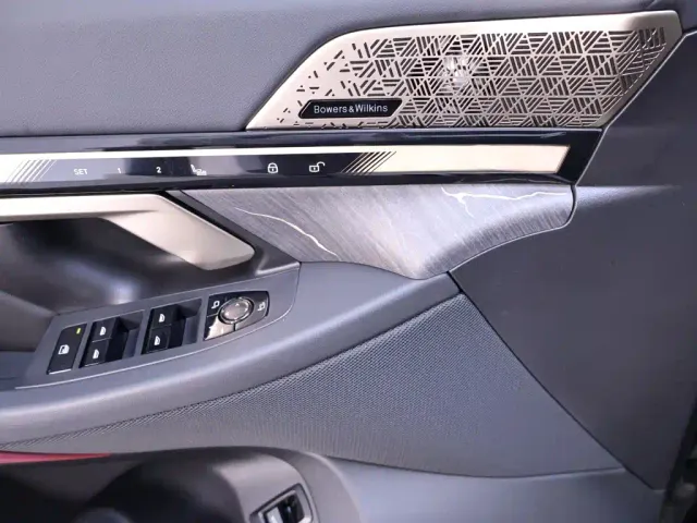 BMW 5 Series — Фото автомобиля 17