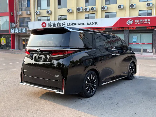 Toyota Vellfire — Фото автомобиля 18
