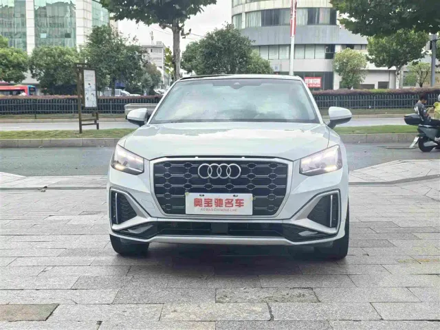 Audi Q2L — Фото автомобиля 2