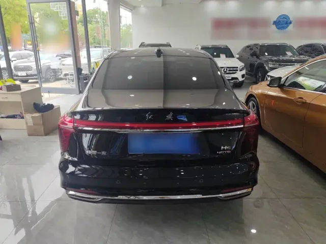 Hongqi H5 — Фото автомобиля 9