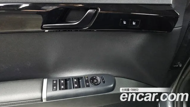 Hyundai Grandeur GN7 — Фото автомобиля 28