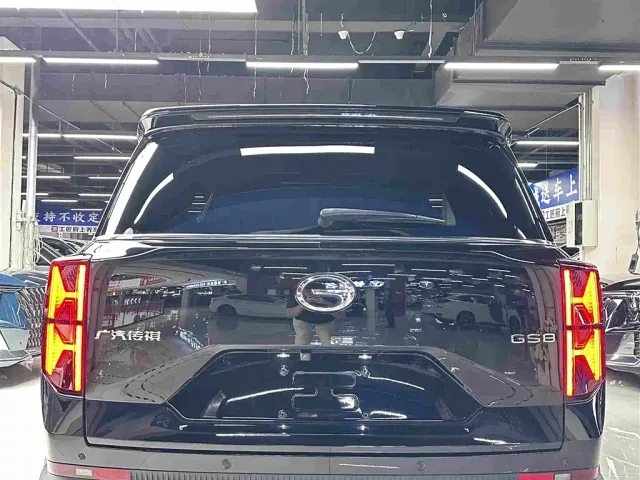 GAC Trumpchi GS8 — Фото автомобиля 8