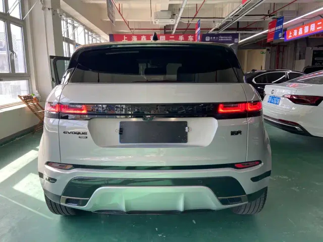 Land Rover Range Rover Evoque — Фото автомобиля 16