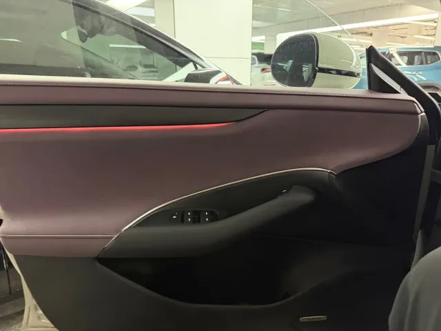 Xiaomi SU7 — Фото автомобиля 7