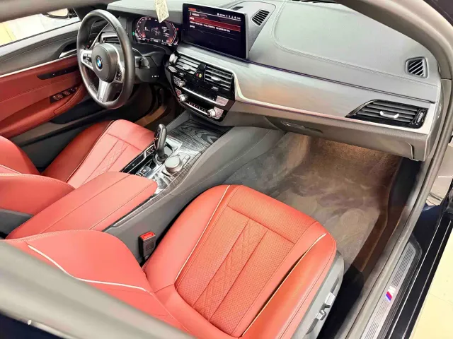 BMW 5 Series — Фото автомобиля 8