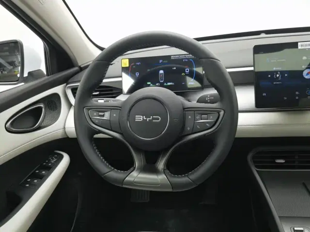 BYD Seal 05 DM-i — Фото автомобиля 11
