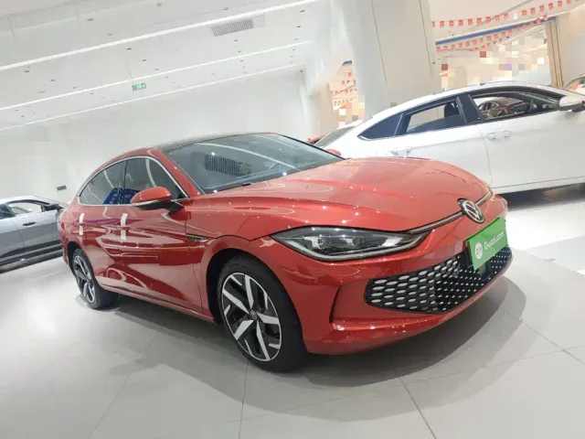 Volkswagen Lamando — Фото автомобиля 3
