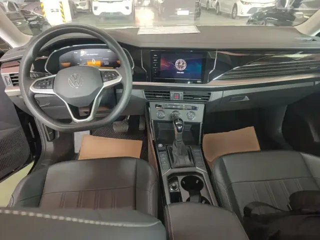 Volkswagen Passat — Фото автомобиля 9