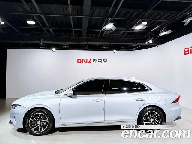 Hyundai Grandeur New — Фото автомобиля 3