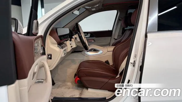 Mercedes-Benz GLS-Class — Фото автомобиля 11