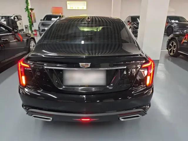 Cadillac CT5 — Фото автомобиля 5