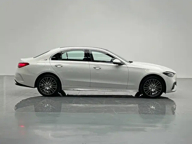 Mercedes-Benz C-Class — Фото автомобиля 7