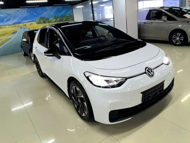 Volkswagen ID.3 — Фото автомобиля 3
