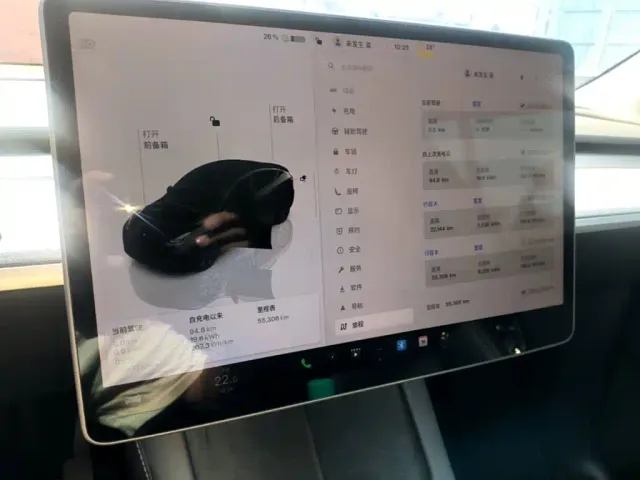Tesla Model Y — Фото автомобиля 11