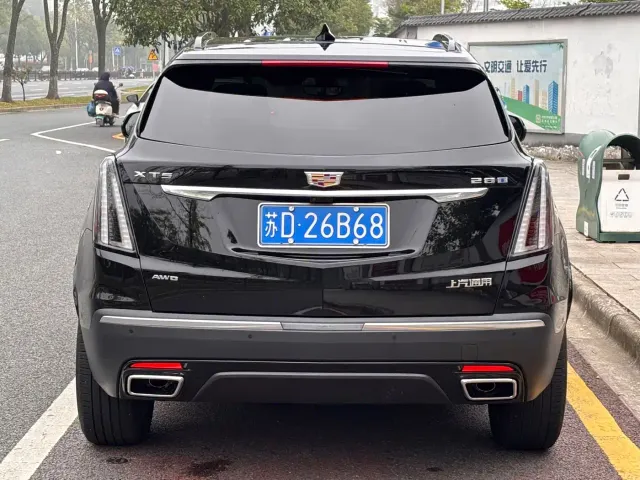 Cadillac XT5 — Фото автомобиля 9