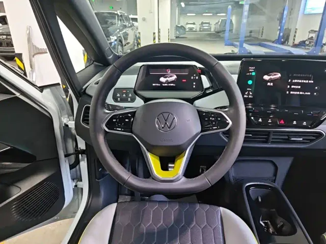 Volkswagen ID.3 — Фото автомобиля 10