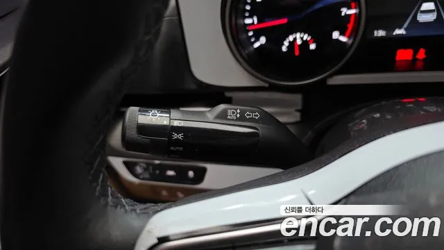 Kia Canival Carnival 4 поколение Бензин 9 мест Prestige — Фото автомобиля 13