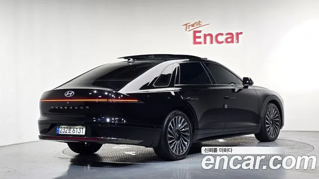 Hyundai Grandeur — Фото автомобиля 2