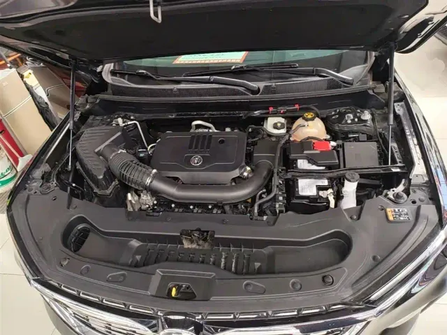 Buick Enclave — Фото автомобиля 19