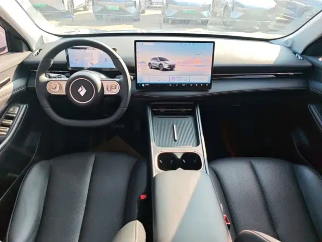 Baojun Yunhai — Фото автомобиля 9