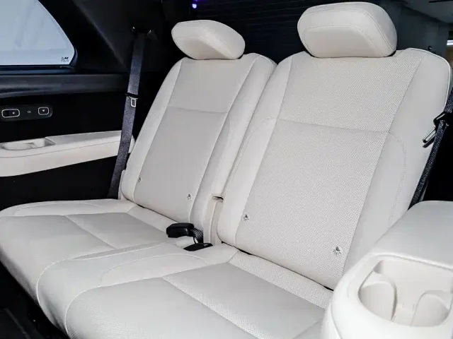 Li Auto L8 — Фото автомобиля 18