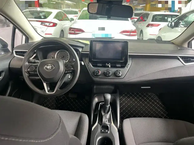 Toyota Corolla — Фото автомобиля 6