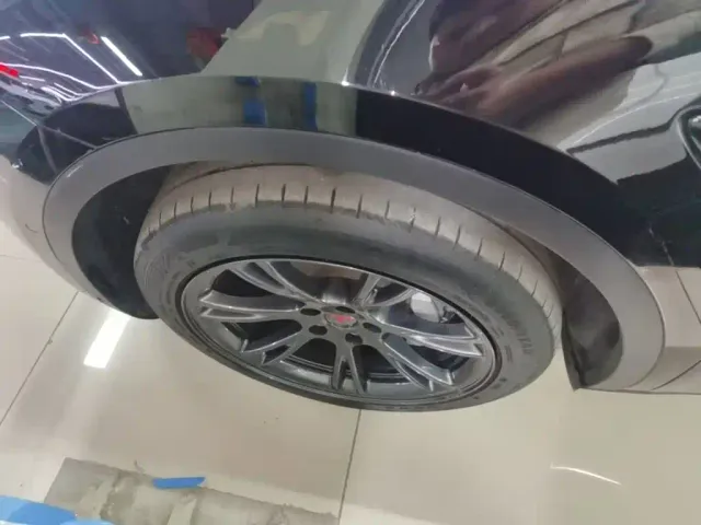 Tesla Model Y — Фото автомобиля 22