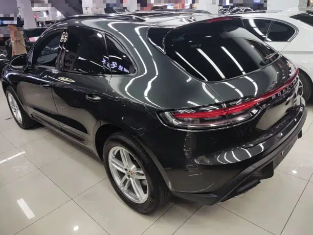 Porsche Macan — Фото автомобиля 4