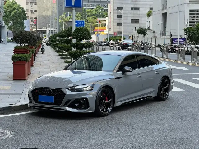 Фотография автомобиля — Audi RS 5