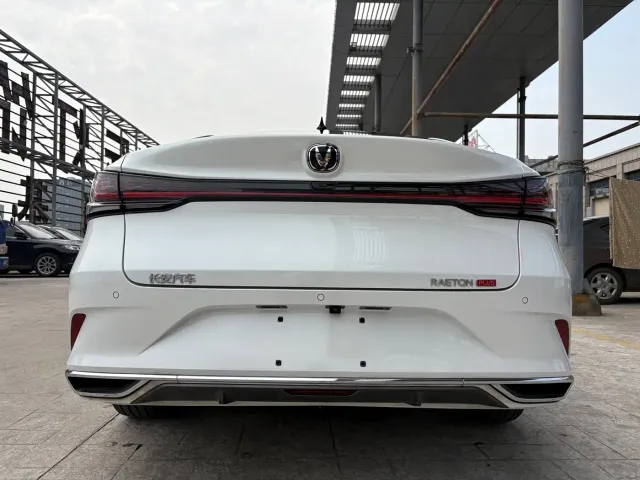 Changan Raeton Plus — Фото автомобиля 6