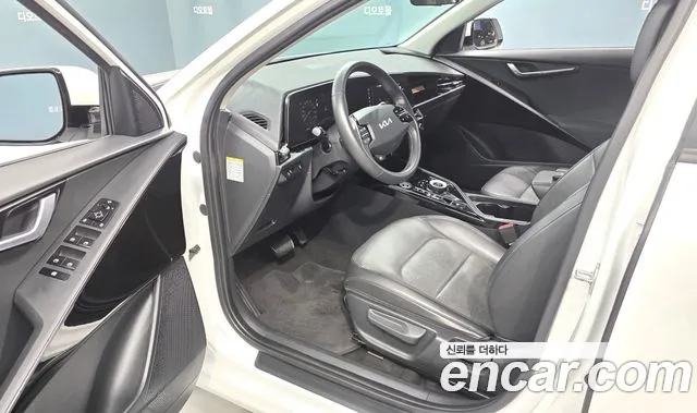 Kia Niro Niro (New) — Фото автомобиля 11