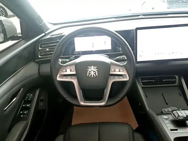 BYD Qin L — Фото автомобиля 10